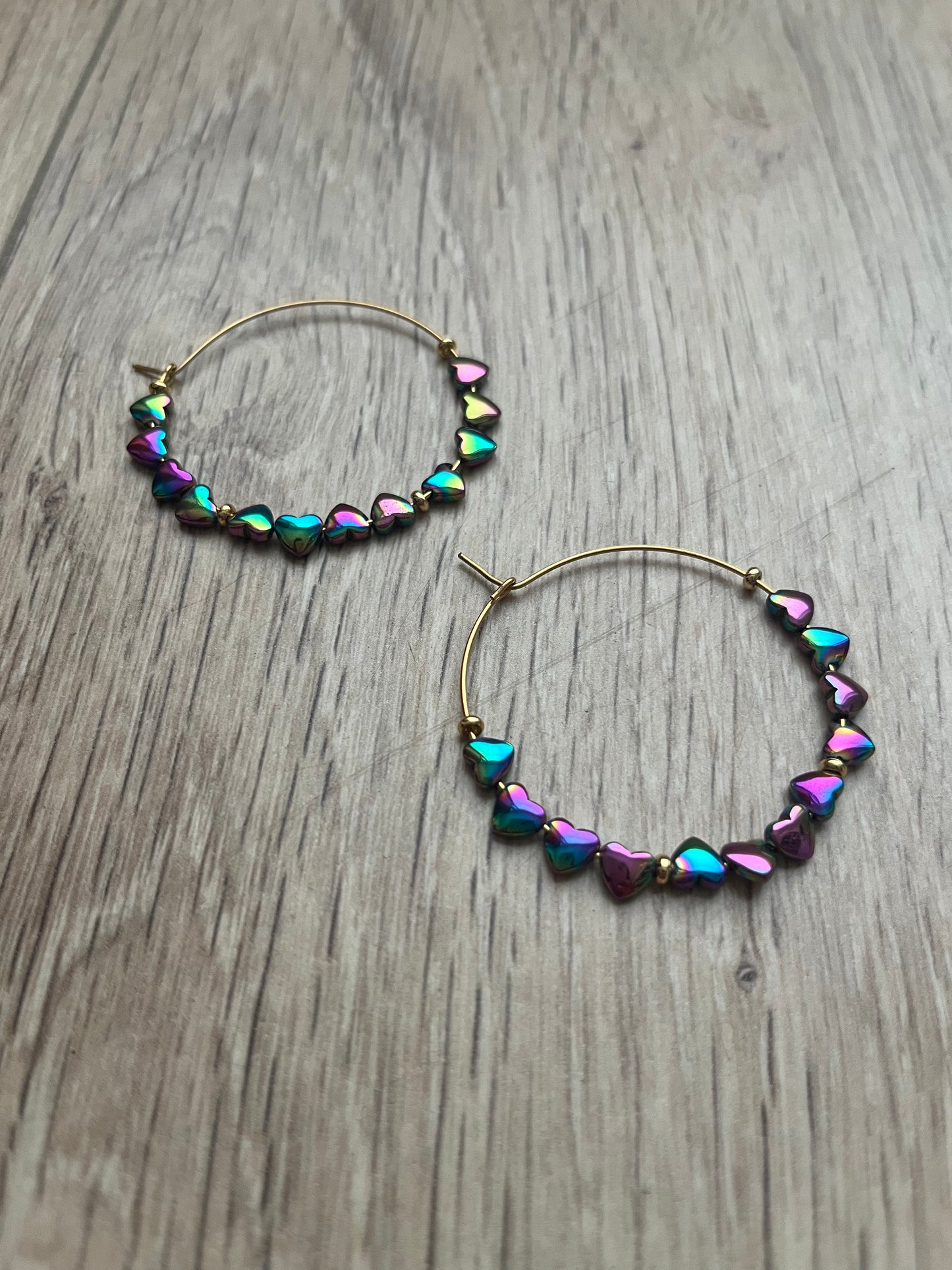 Boucles d'oreilles Coeurs 90's Rainbow đ