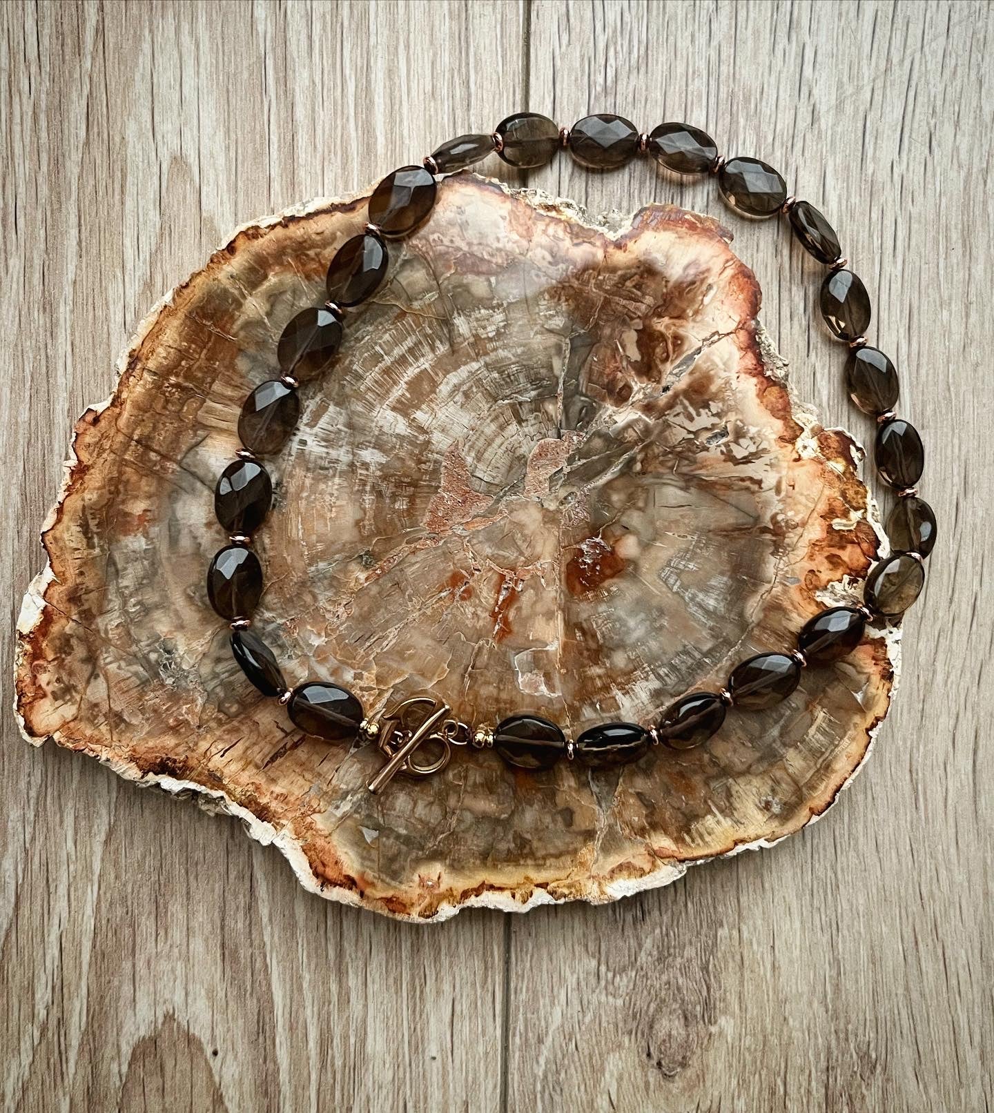 Collier tout est féerique en quartz fumé 🖤✨