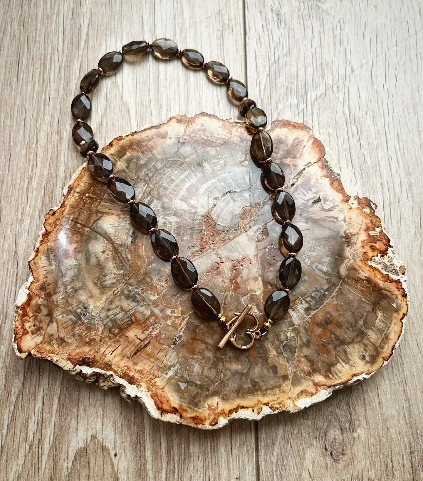 Collier tout est féerique en quartz fumé 🖤✨