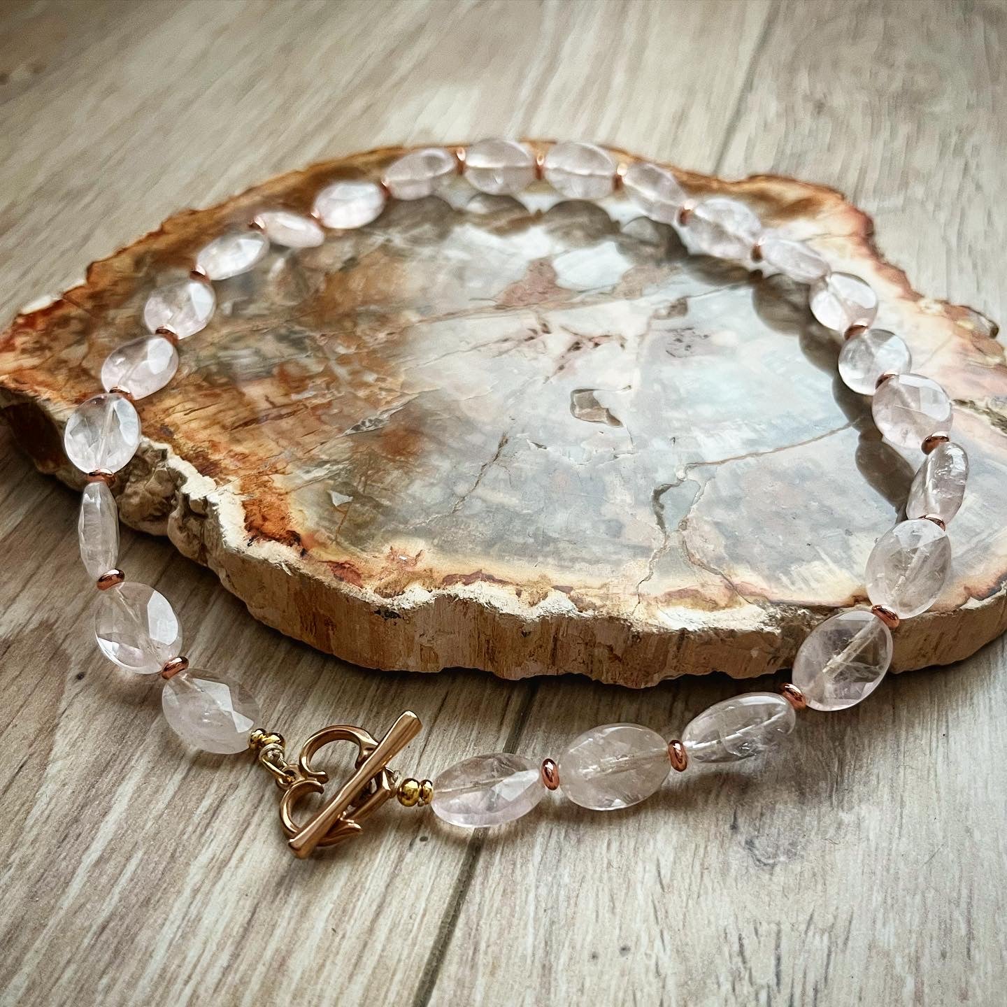 Collier tout est féerique en quartz rose 💗✨