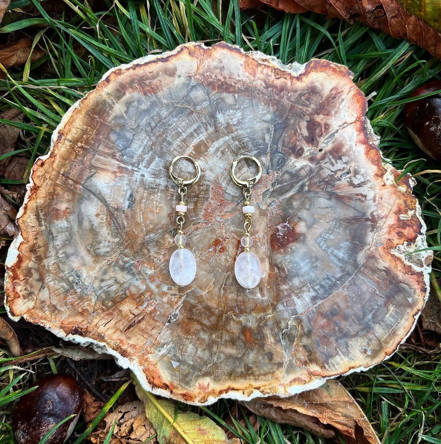 boucles dâoreilles princesses naturelles en quartz rose đžđ
