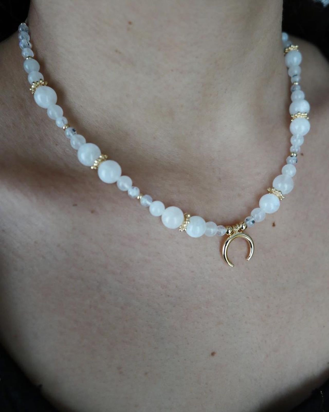 collier talisman đ§ż : Corne de lune, pierre de lune