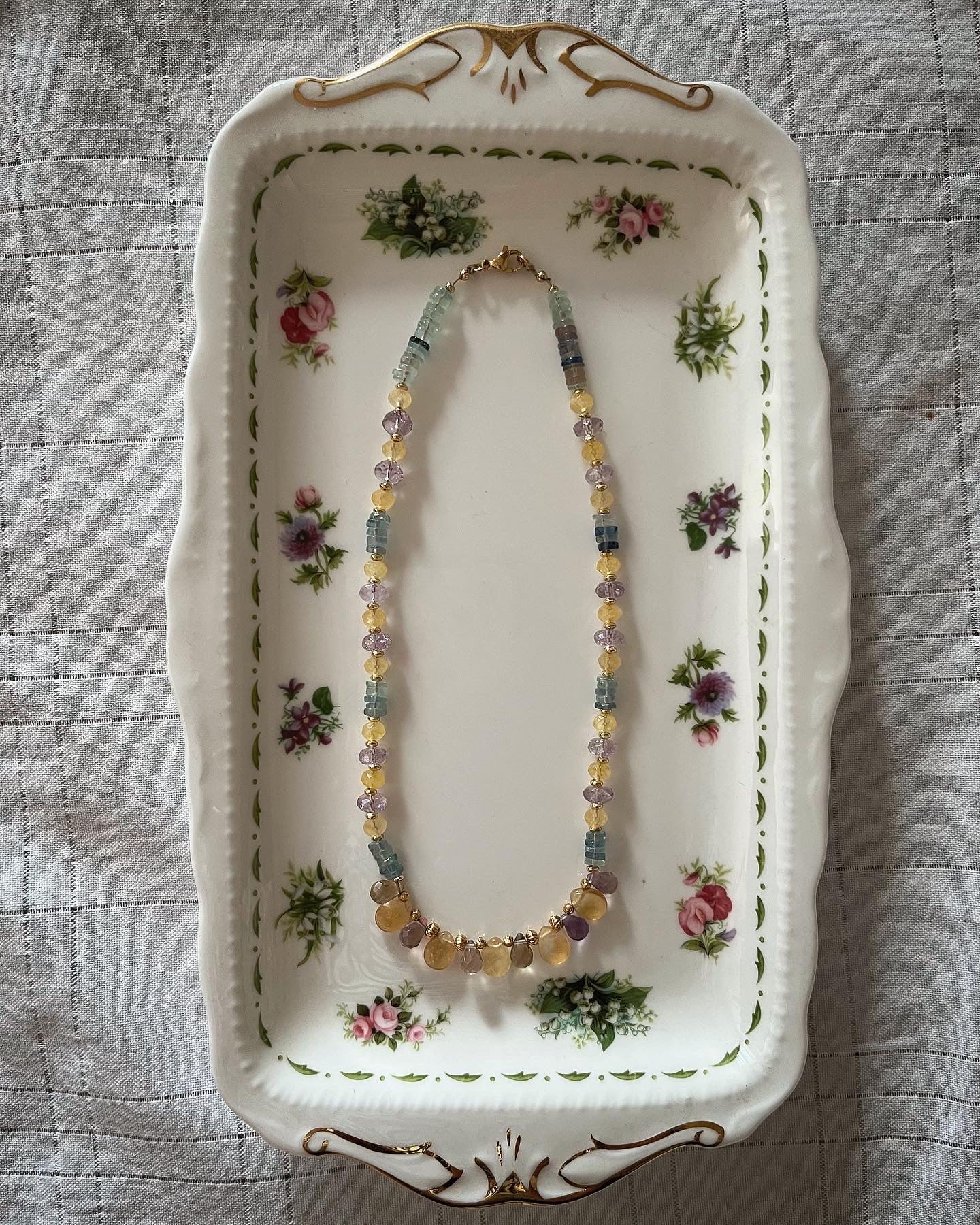 Collier Europe đ