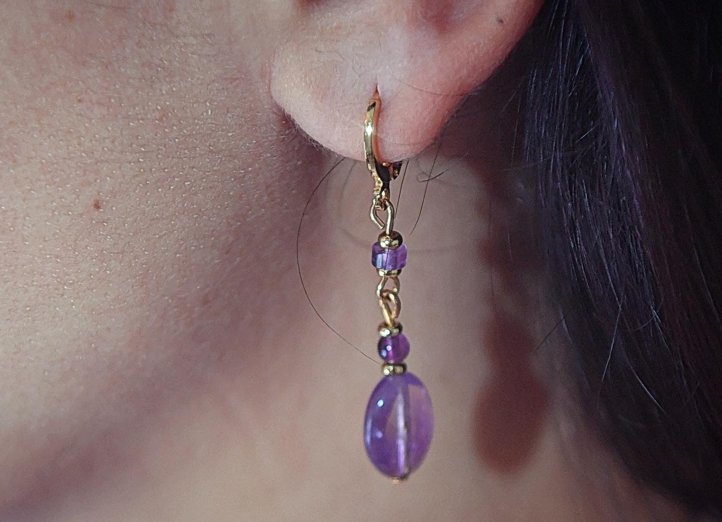 Boucles d’oreilles princesses naturelles en améthyste 👸💜 version courte