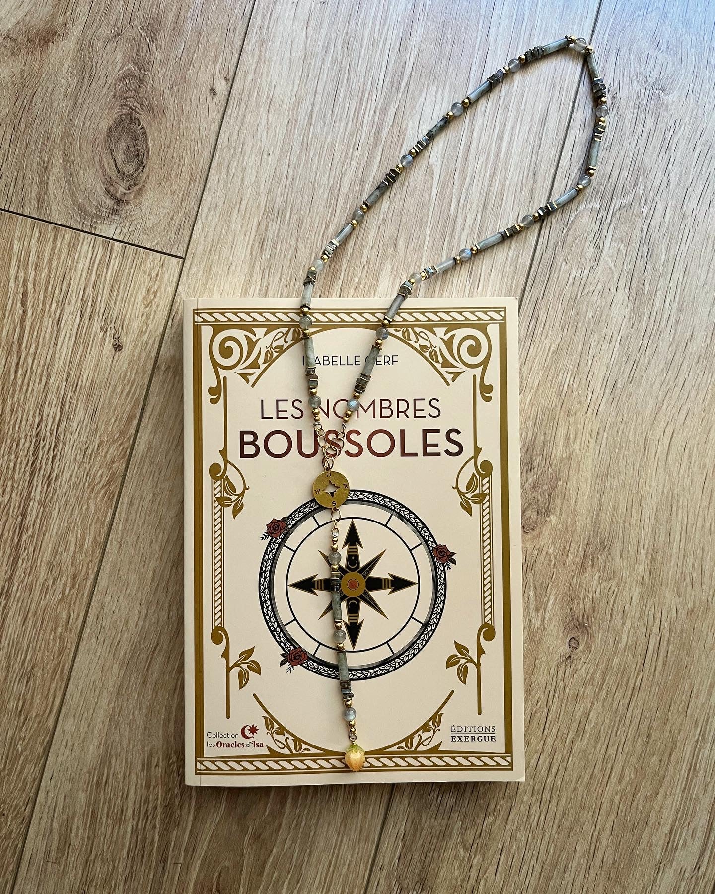 collier Isa đź§đź¤Ť
