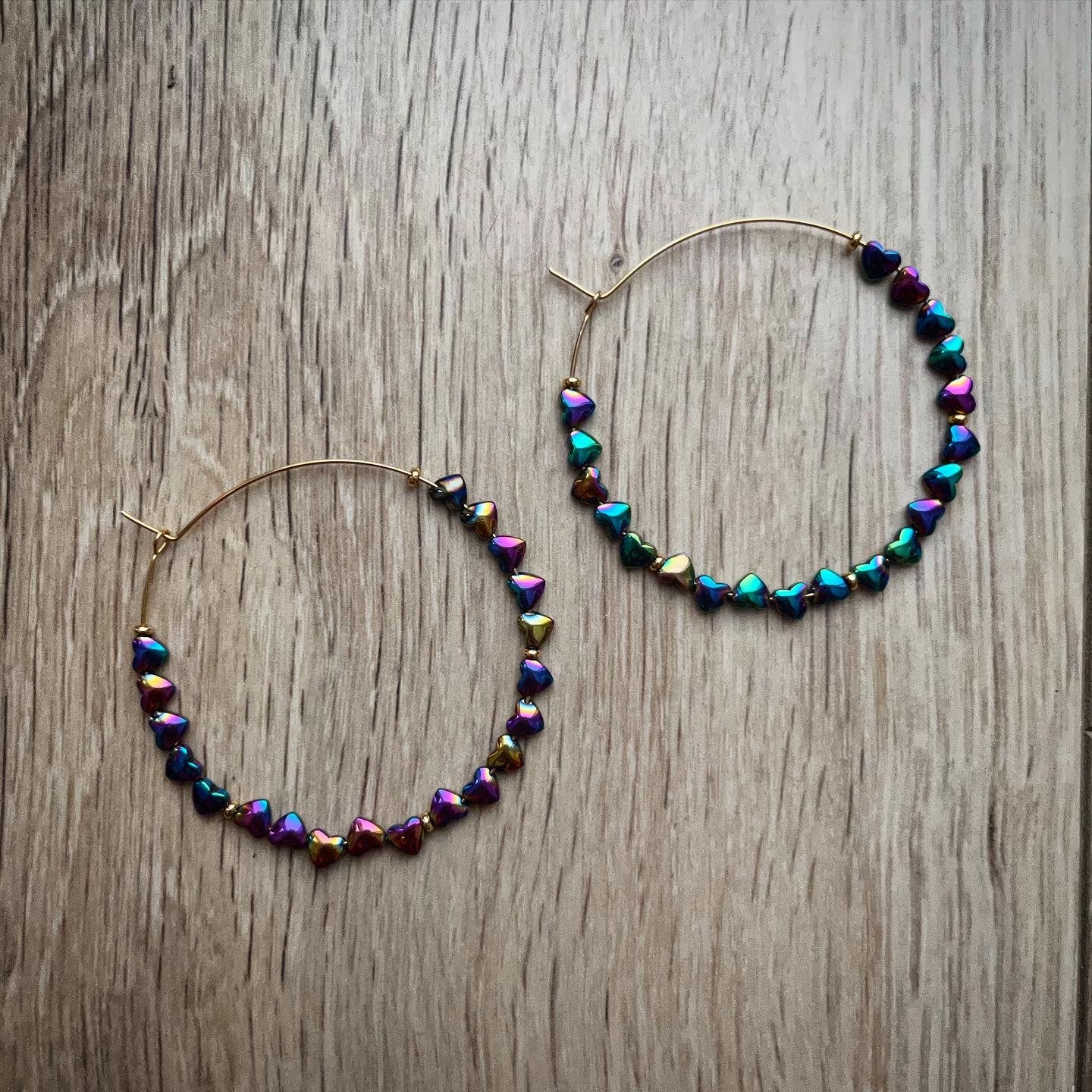Boucles d'oreilles Coeurs 90's Rainbow đ