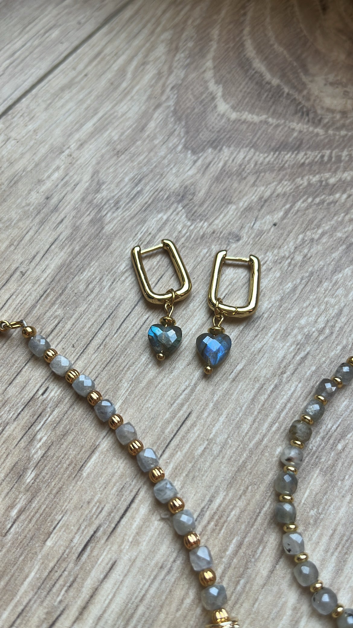 Boucles d’oreilles l’Amoureux en labradorite 🩶✨