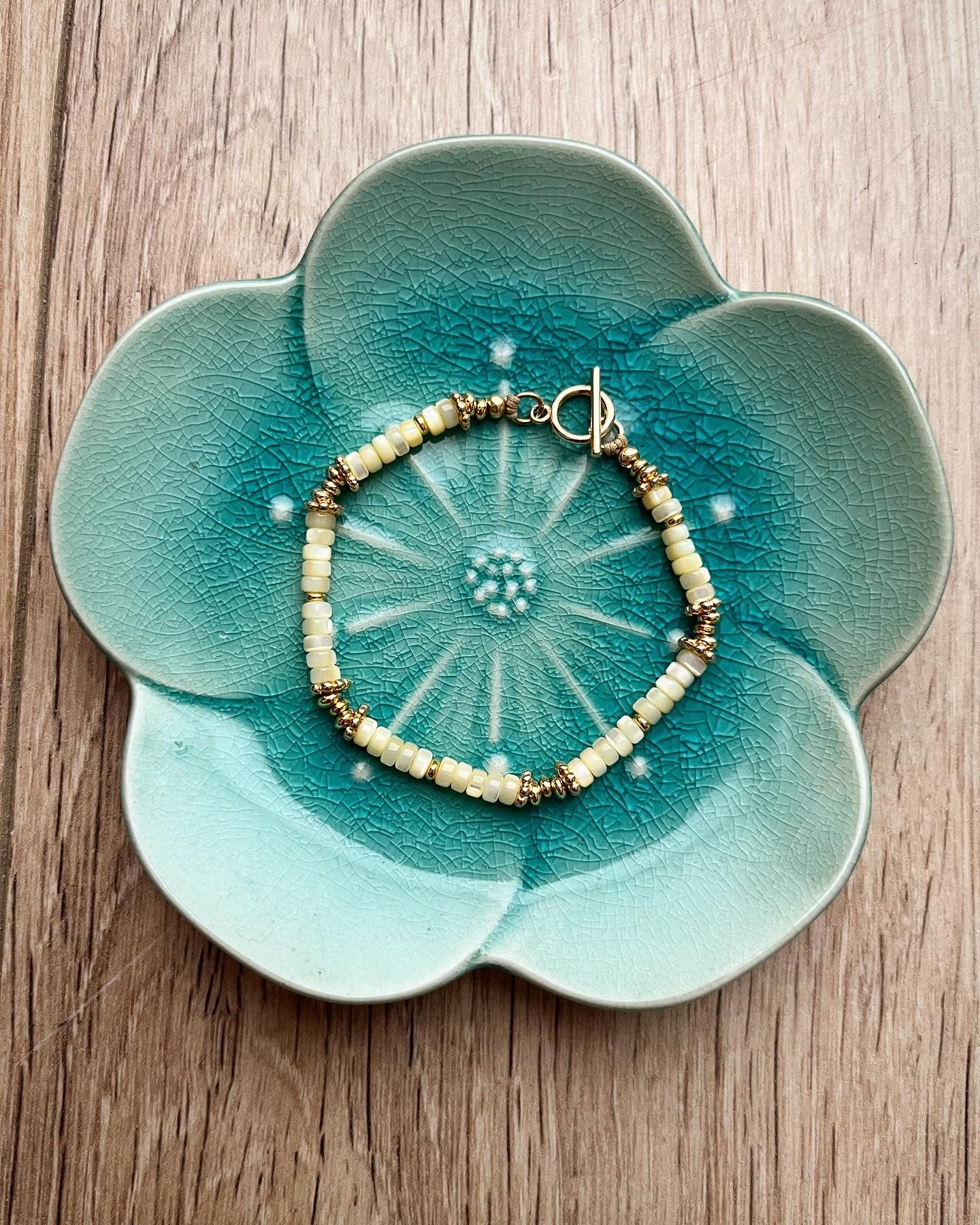 Bracelet Daisy en nacre jaune 🌼💛