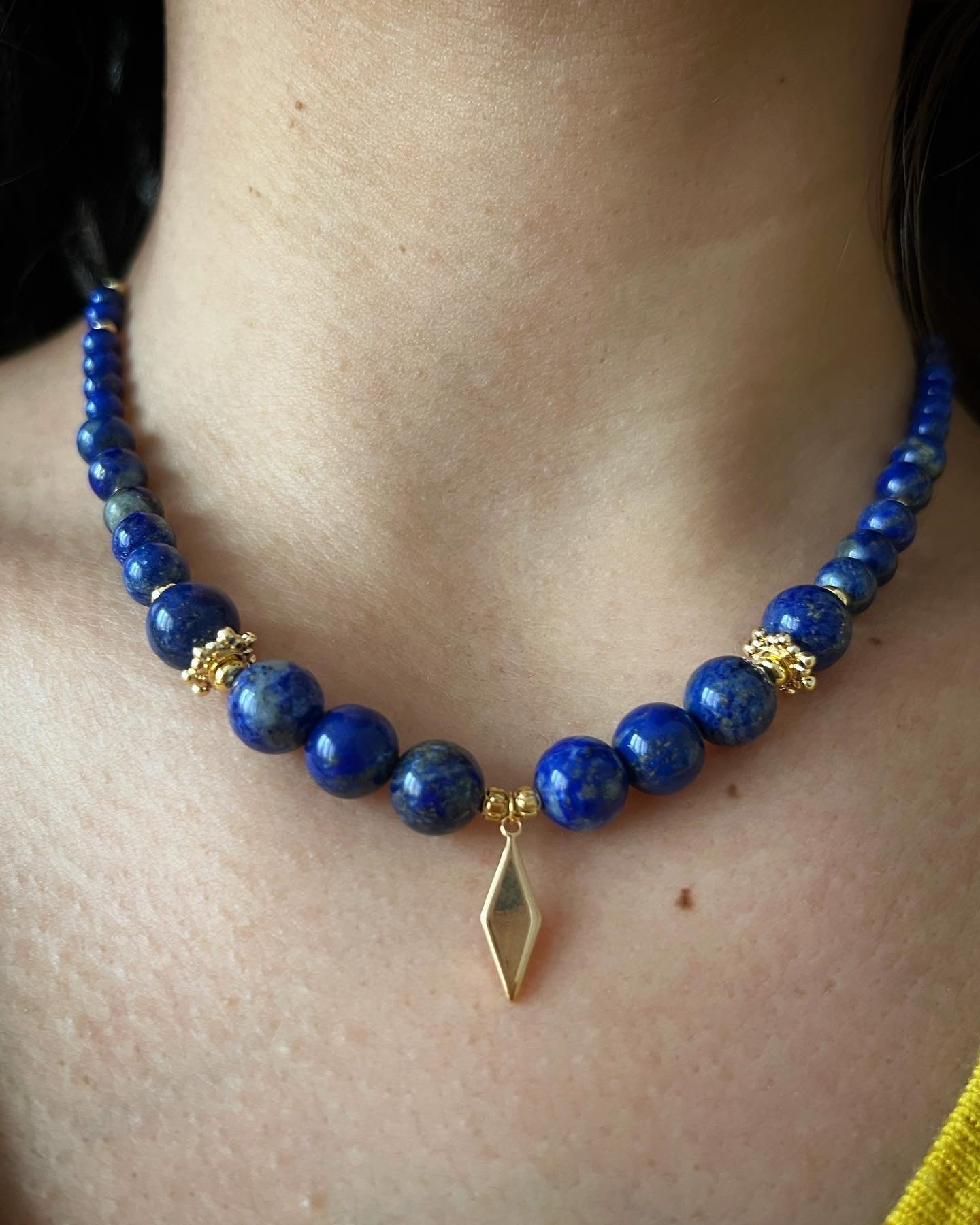 Collier Néfertiti en lapis-lazuli 💙