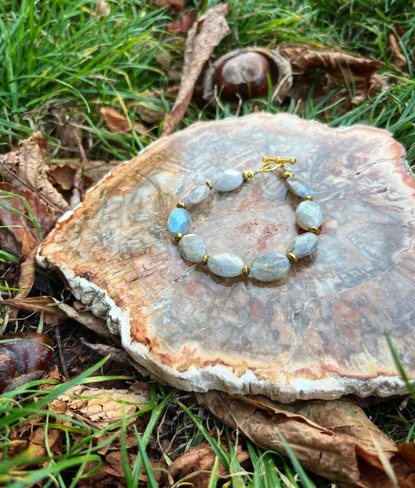 Bracelet tout est féerique en labradorite 🤍💙✨