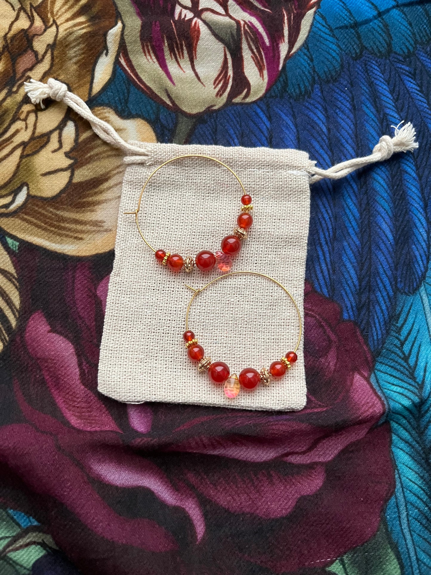 Boucles d'oreilles : Belles des îles en cornaline 🌺🧡