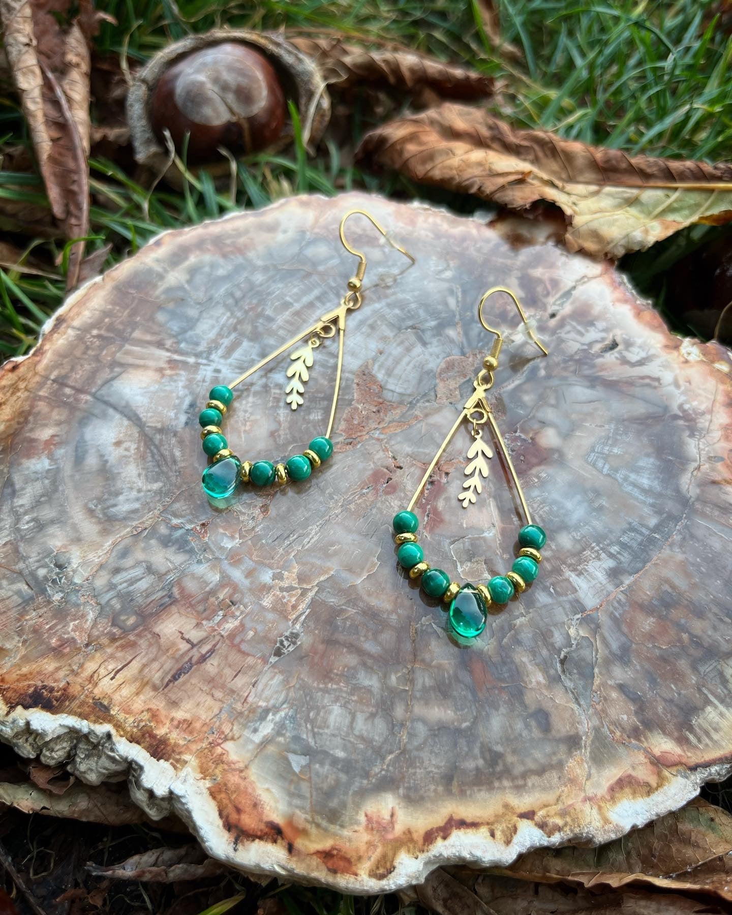 boucles d’oreilles Larmes d’Aphrodite en malachite et feuille 🍂💚.