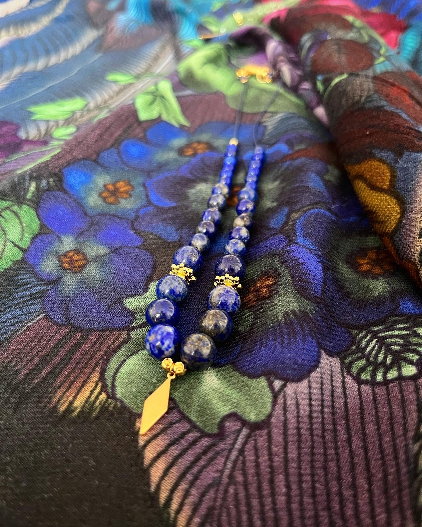 Collier Néfertiti en lapis-lazuli 💙